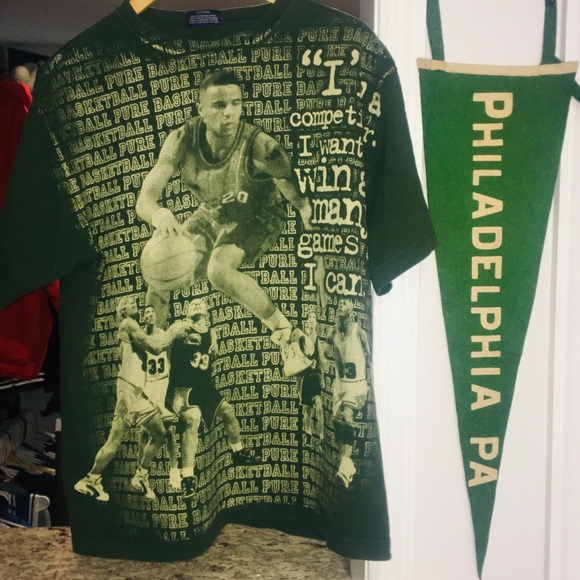 Vintage Other - Vintage 90s All Over Print Basketball Teeshirt